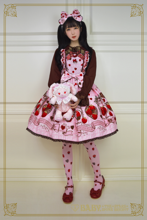 BABY「Strawberry Loves Chocolate柄エプロンフリルジャンパースカート