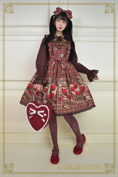 BABY「Strawberry Loves Chocolate柄エプロンフリルジャンパースカート ...